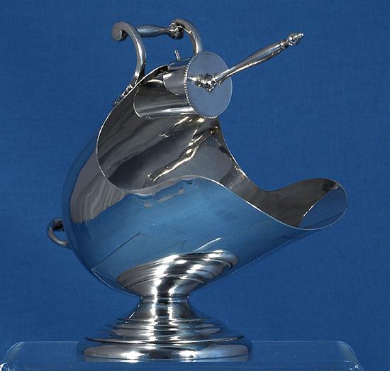 A Victorian novelty silver sugar bowl, modelled as a coal scuttle by John Newton Mappin, height 147mm, weight 7.7oz/240grms.